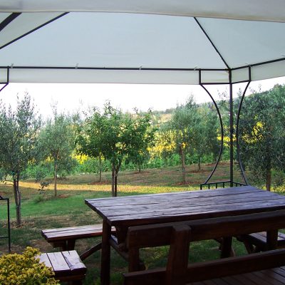 Il gazebo a disposizione dell'appartamento