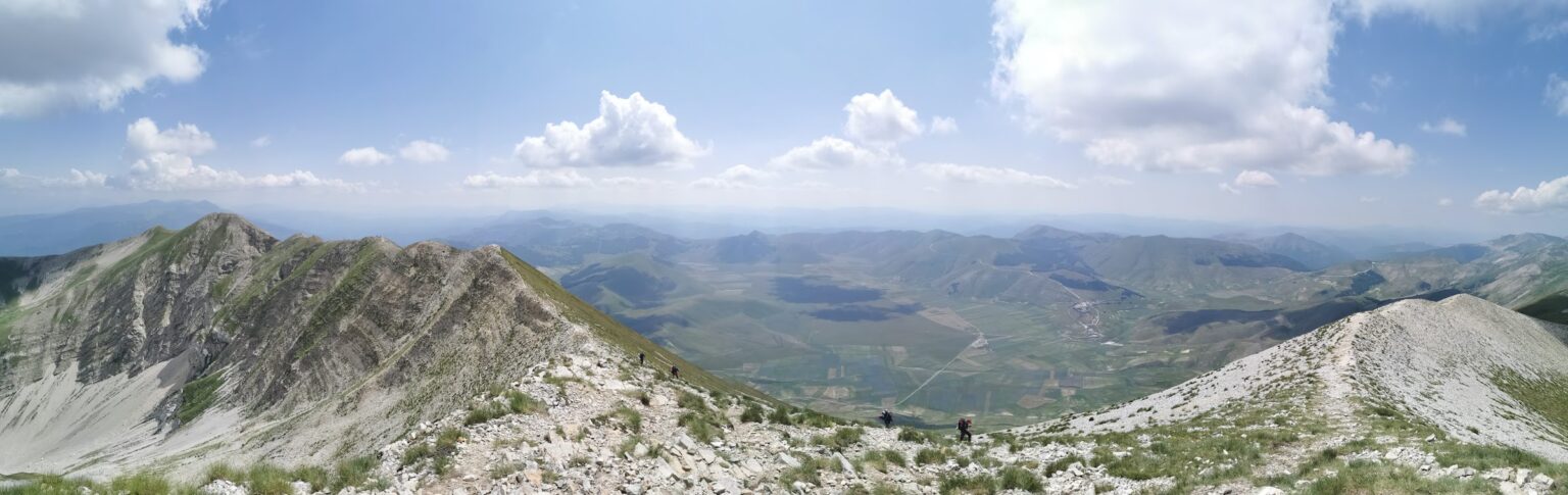 The Pian Grande and Castelluccio seen from the ridge – Castelluccio di Norcia