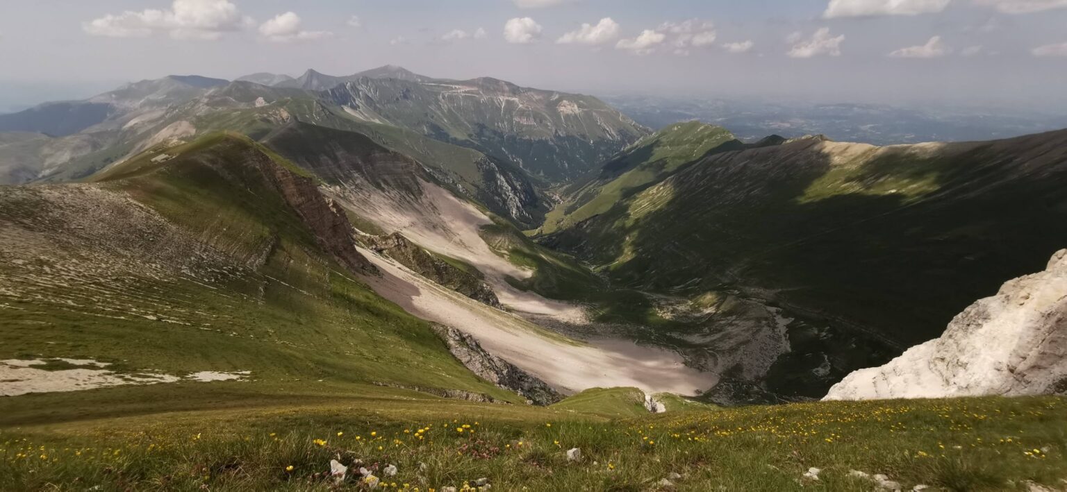 View over the peaks of the Sibillini Mountains – Castelluccio di Norcia