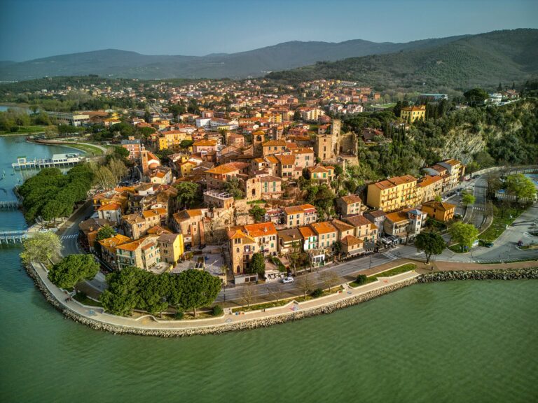 Passignano sul Trasimeno vista dall’alto