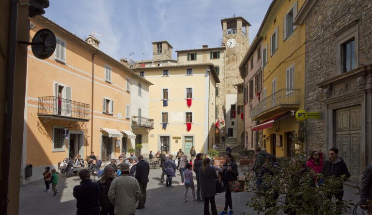 Piazza Fortebraccio a Montone